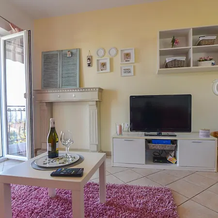 Appartement Piccolo Apt2 With Sea View And Private Parking Opric
